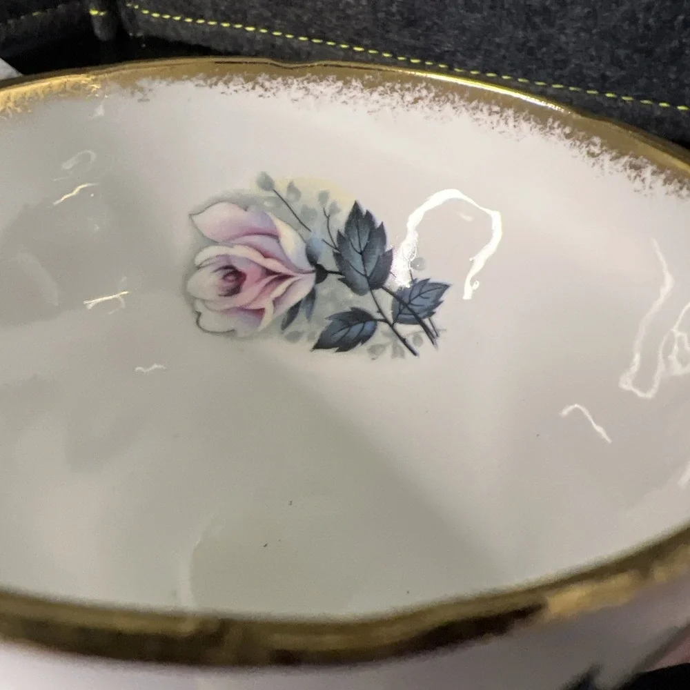 Sutherland, Fine Bone China, teacup &‎ saucer, Pink Rose, England Gold Accent